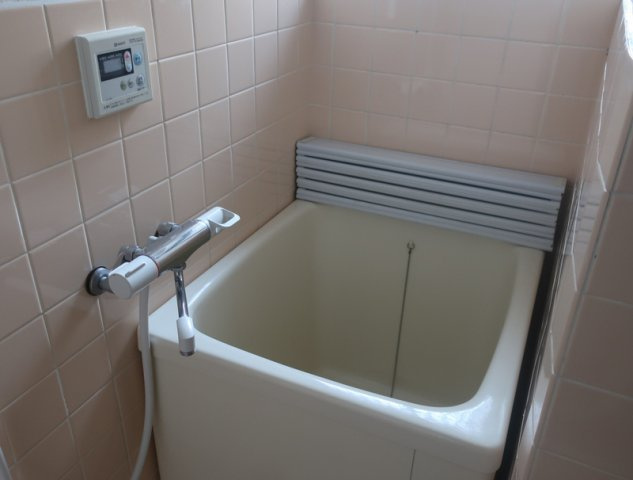 加古川市尾上町養田の一戸建ての浴室