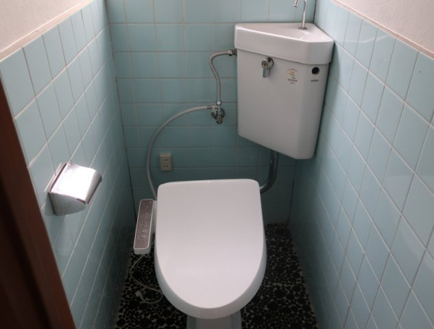 加古川市尾上町養田の一戸建てのトイレ