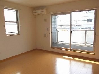 ローズミードＳ　Ⅰの居間・リビング