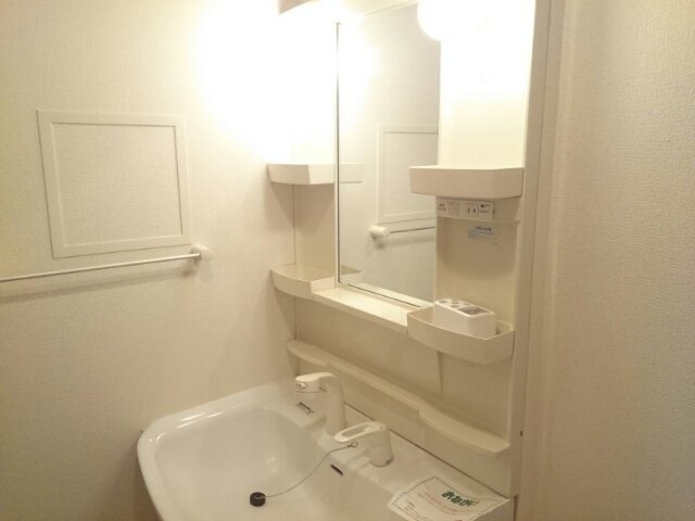 ローズミードＳ　Ⅰの洗面所