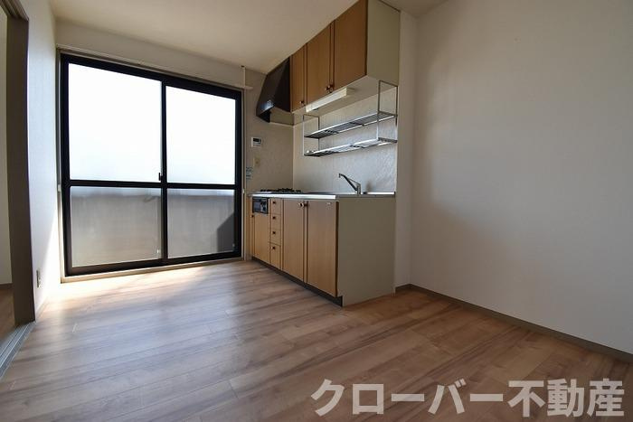 シャトレー西本のキッチン|DK5.9帖