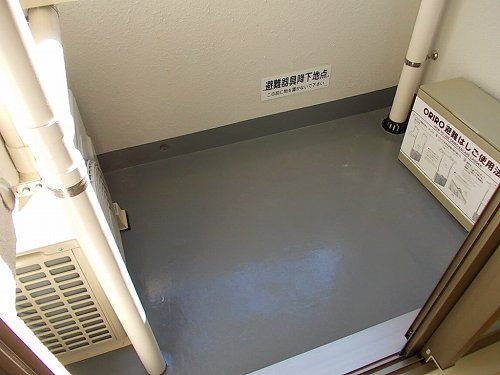 コオリナのバルコニー