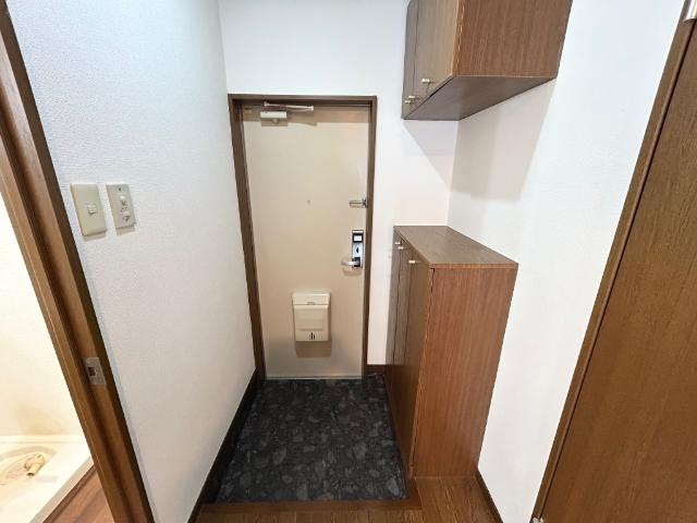 パーソナル飯田１２の玄関|玄関