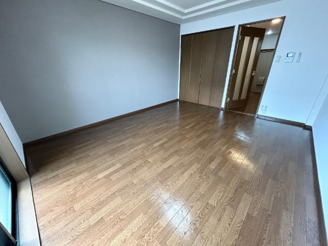 パーソナル飯田１２の内装|洋室