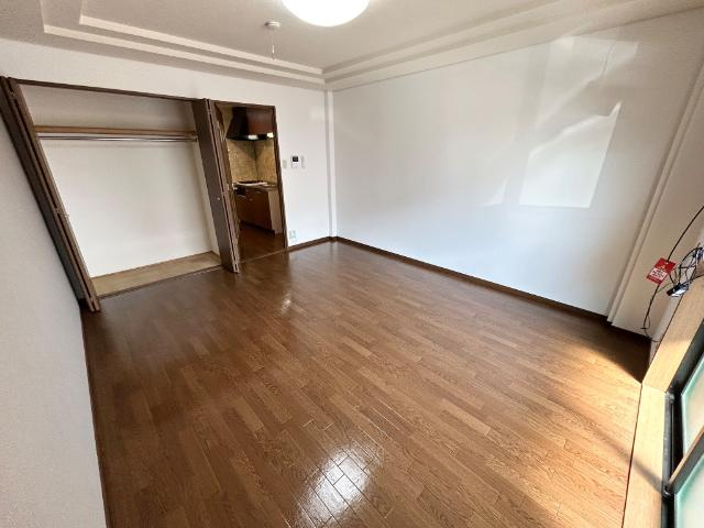 パーソナル飯田１２の内装|洋室