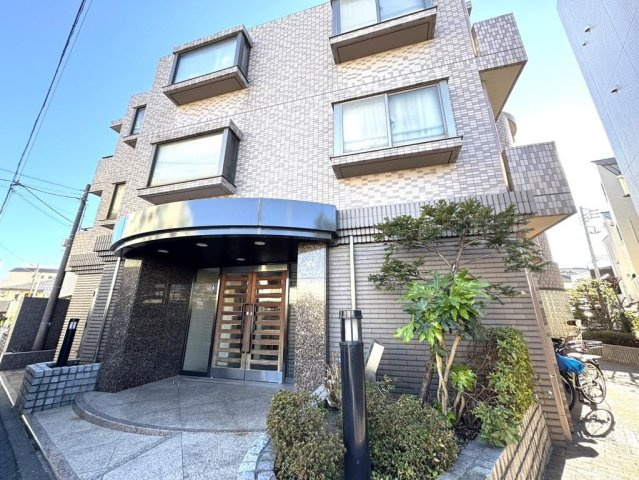 ナイスアーバン石川台の外観