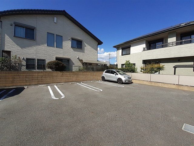 アバンツァート玉手Ⅰの駐車場