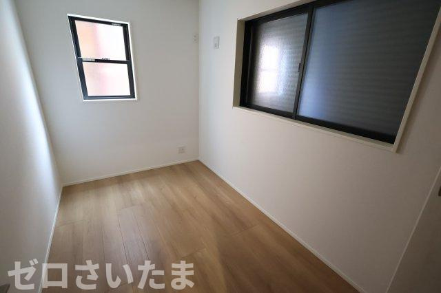 《仲介手数料無料》南区鹿手袋１丁目2-21新築一戸建てミラスモの洋室