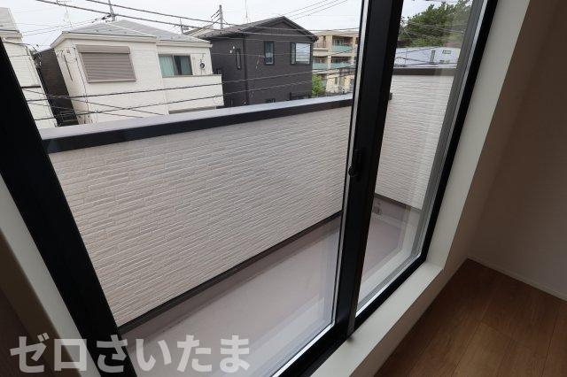 《仲介手数料無料》南区鹿手袋１丁目2-21新築一戸建てミラスモのバルコニー