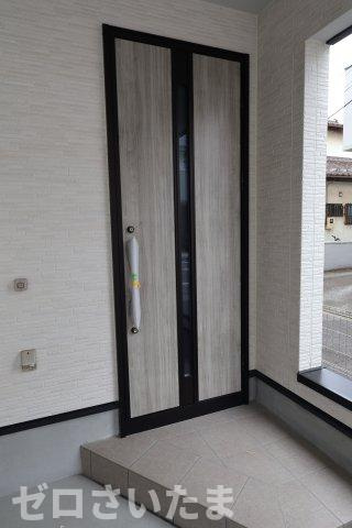《仲介手数料無料》南区鹿手袋１丁目2-21新築一戸建てミラスモの玄関
