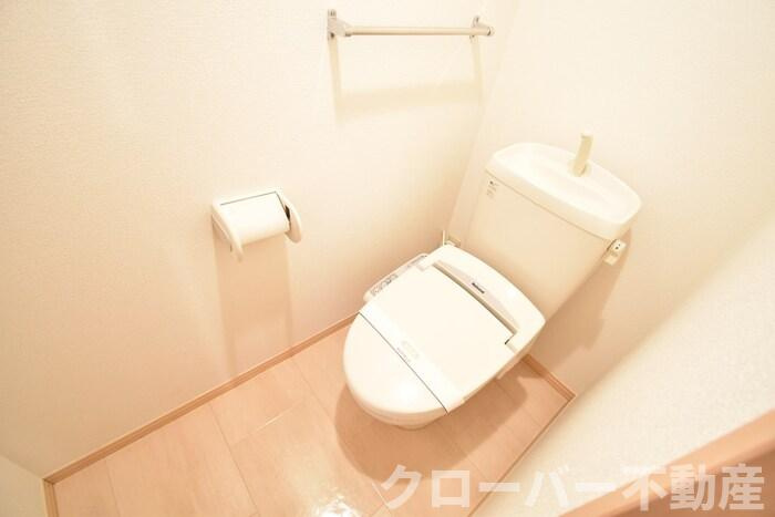 セジュールコスモのトイレ|温水洗浄暖房便座