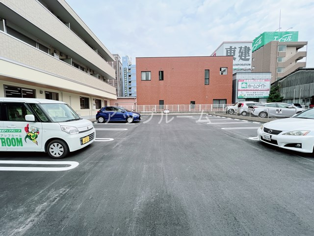 オレオール中央通の駐車場