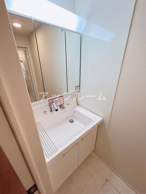 オレオール中央通の洗面所