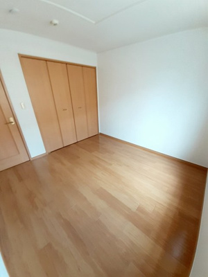 【洋室】 | ラッフィナートカーサ四番館 | ☆神戸市須磨区　ラッフィナート・カーサ四番館☆