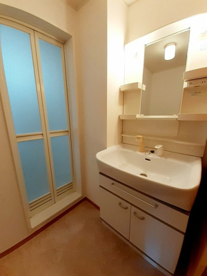 【洗面所】 | ラッフィナートカーサ四番館 | ☆神戸市須磨区　ラッフィナート・カーサ四番館☆