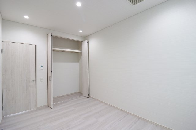 大原野西竹の里町一丁目　新築参考プランの完成予想図|【施工例】
全居室に収納を設けている為、生活感が出にくく住環境を広々お使いいただけます。