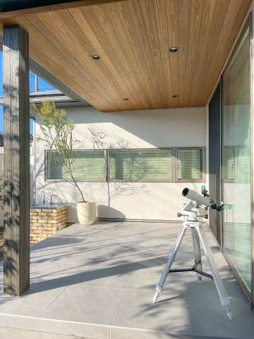 大原野西竹の里町一丁目　新築参考プランの完成予想図|【施工例】
南向きに面したお庭も取り入れました。お花や植物でガーデニングや家庭菜園が楽しめちゃいます♪