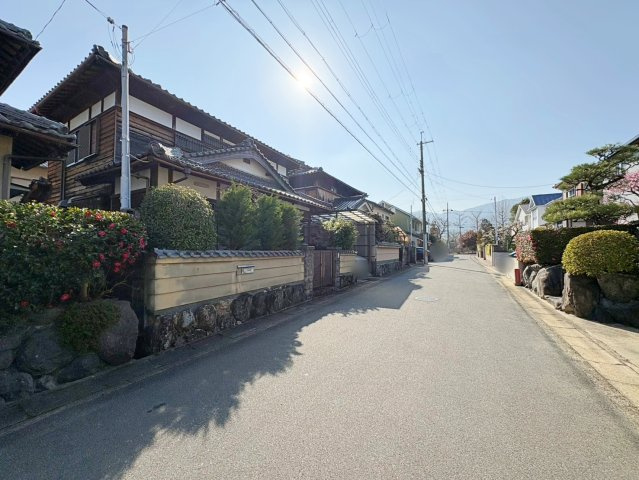 大原野西竹の里町一丁目　新築参考プランの前面道路含む現地写真|現地やモデルハウスご案内可能です！周辺施設のご紹介やローンのご相談なども経験豊富なスタッフが承ります♪（R8.2撮影）