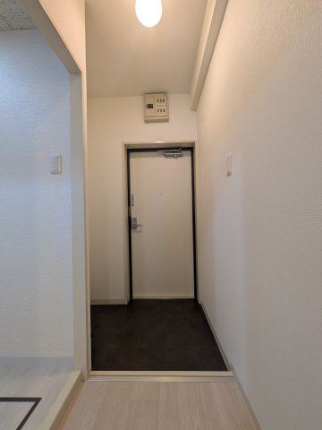 リヴァージュ御影の玄関
