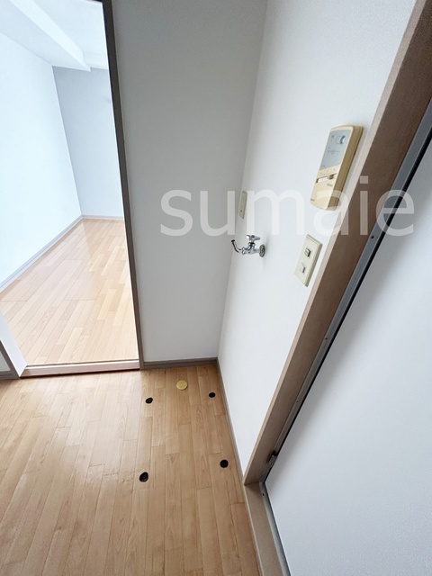 小島アパートのその他|洗濯機置き場です！