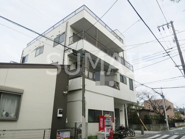 小島アパートの外観|閑静な住宅地にあるマンションです。