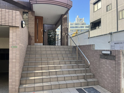 【エントランス】