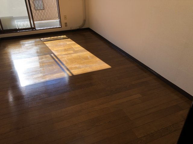 ニューライフ越塚の居間・リビング