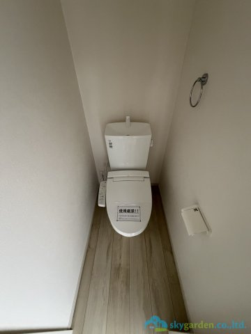 秦野市萩が丘1期　新築戸建　全3棟1号棟のトイレ