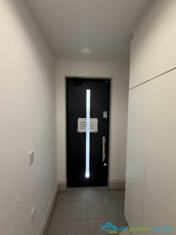 秦野市萩が丘1期　新築戸建　全3棟1号棟の玄関