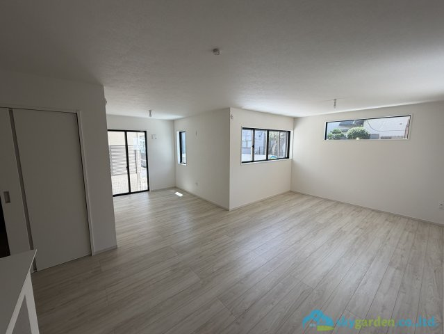 秦野市萩が丘1期　新築戸建　全3棟1号棟の居間・リビング