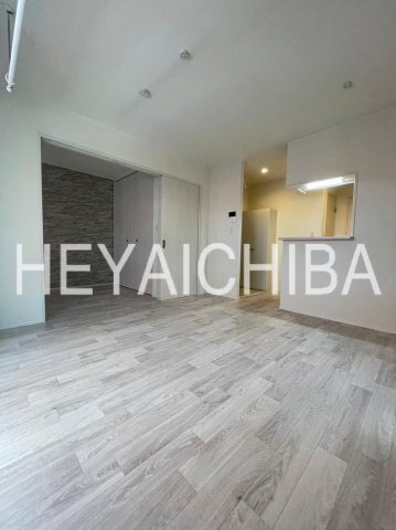 A' LA MAISON LUANAの居間・リビング