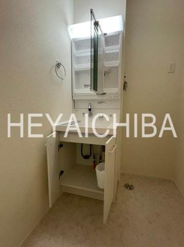 A' LA MAISON LUANAの洗面所|収納