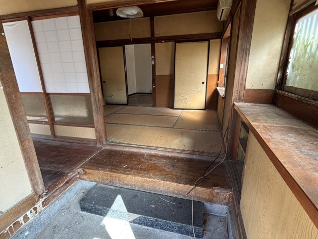 【商談中】田人町旅人　6DKの玄関