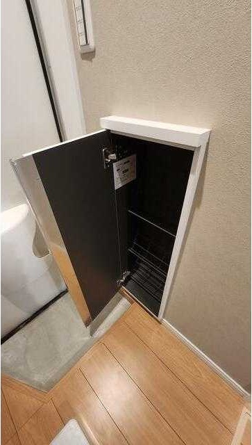 パインヒルズ曳舟の玄関|シューズボックス