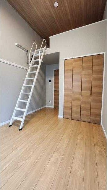 パインヒルズ曳舟の居間・リビング