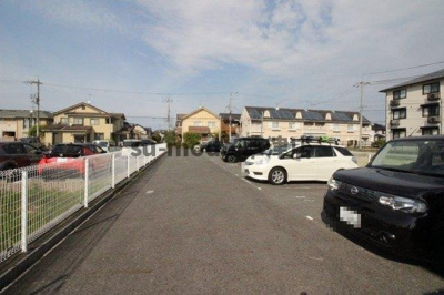 【駐車場】 | メゾン・ド・メグ | カースペースがあります