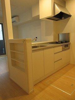 【キッチン】 | ルミナスコウチＢ | 使いやすいキッチンです