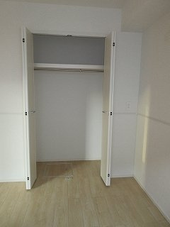 【収納】 | ルミナスコウチＢ | 大きなスペースがあり、収納には困りません