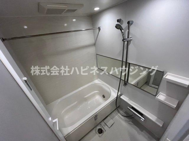 ART RESIDENCE IN KASHIWA-no-HA～アートレジデンスインカシワノハ～の浴室