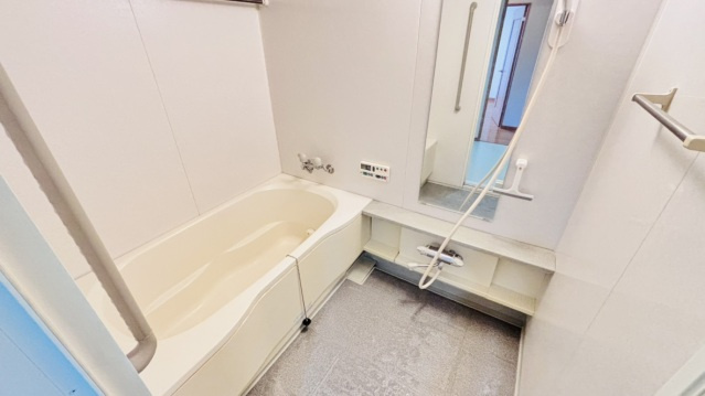 パークマンション熊高正門前新大江の浴室