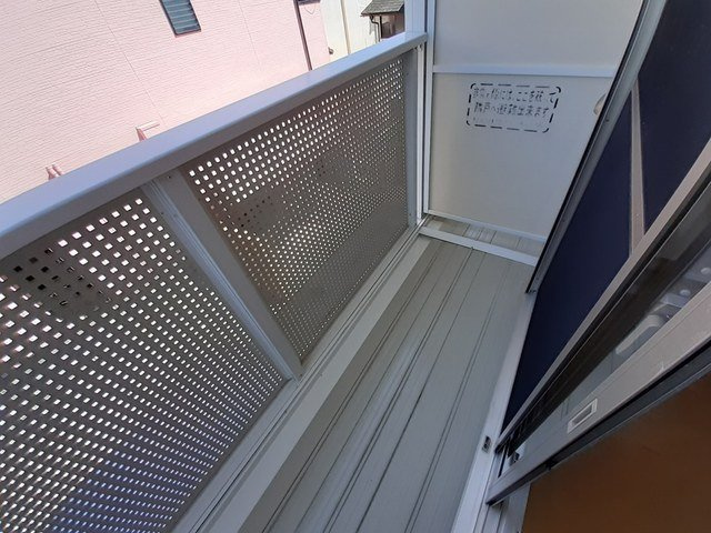 メープルコートのバルコニー