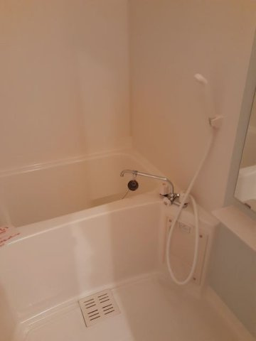 ランデュール岡本の浴室