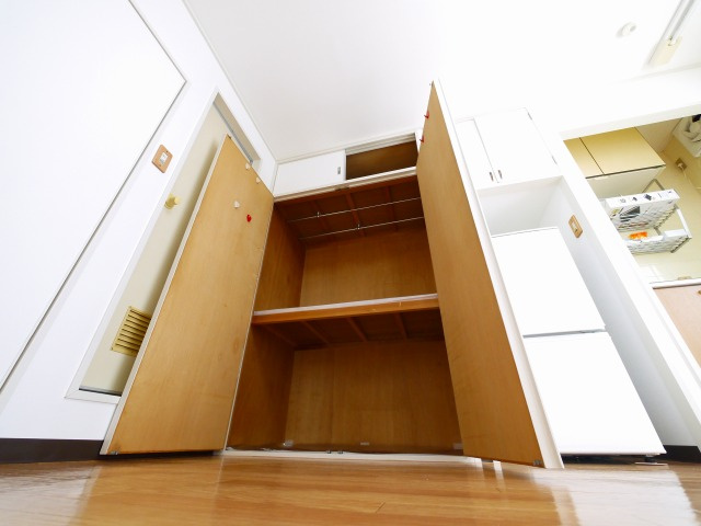 城戸ハイツ東棟の収納|小物を収納するのに便利です