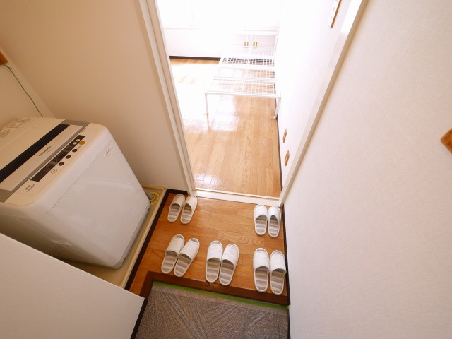 城戸ハイツ東棟の玄関|シンプルで使いやすい玄関です