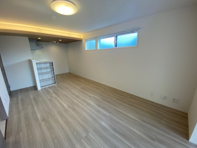 【居間・リビング】 | ユニヴェール千里中央