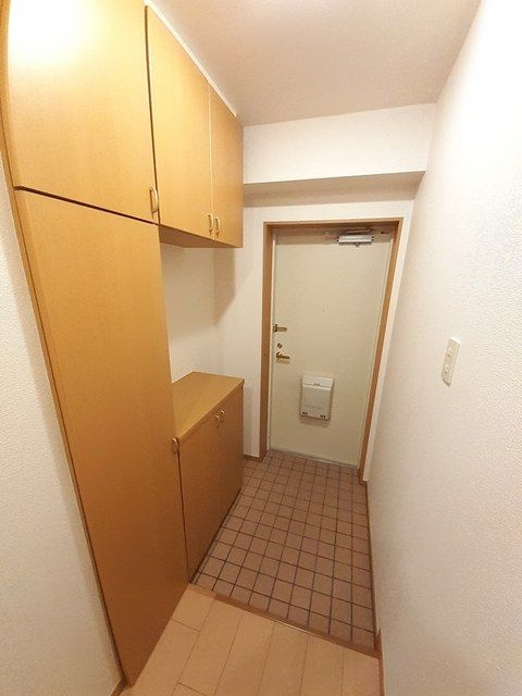 プルミエール東尾久の玄関