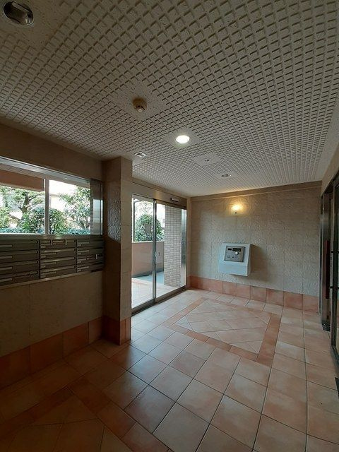 プルミエール東尾久のエントランス