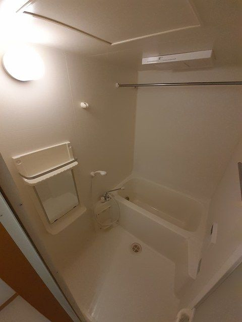 プルミエール東尾久の浴室