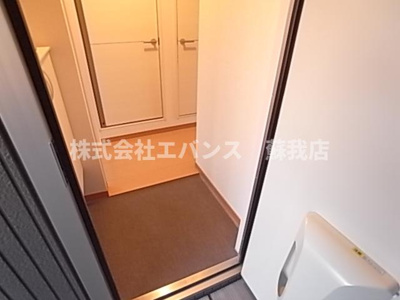 【玄関】 | ピーノフォーリア Ⅱ | ゆったりとした玄関です