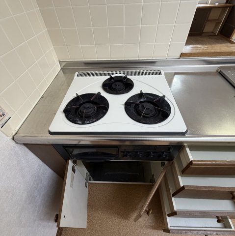 登別市常盤町3丁目22-3アパートのキッチン